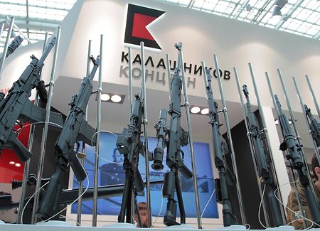 Kalashnikov’s relatives lose to arms group